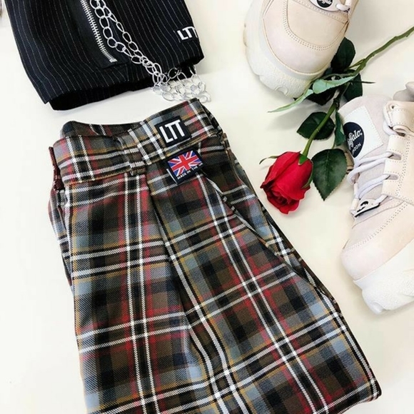 Love too true trousers SOLD! - Picture 3 of 4